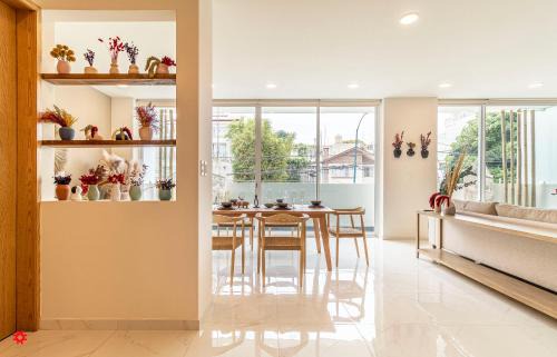 Miguel Hidalgo Apartment | Goldsmith by Kukun