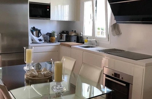 Maspalomas House | Golf and Beach at your fingertips.