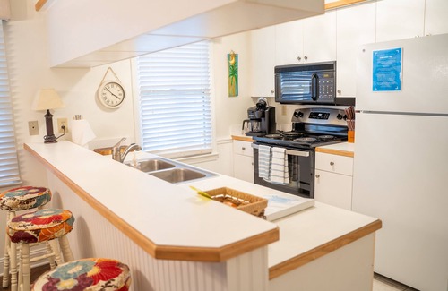 Pawleys Island Condo | Golf and Beach Resort, 2BR, Pool