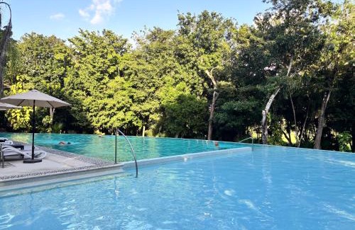 Akumal Apartment | Golf & Beach Haven