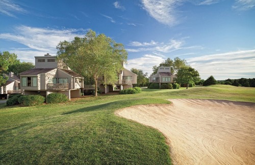 Fairfield Bay Condo | Golf, Boating, Fishing, Large Kitchen