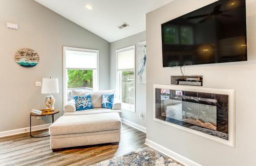 Little River House | Golf Cart Included Little River Cottage with Deck!