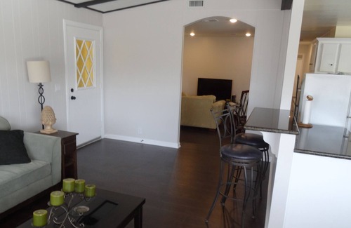 Thousand Palms House | Golf course and Mountain views