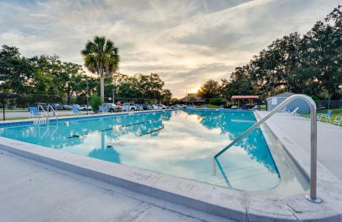 Alachua House | Golf Course Community Home Near Springs and Swimming