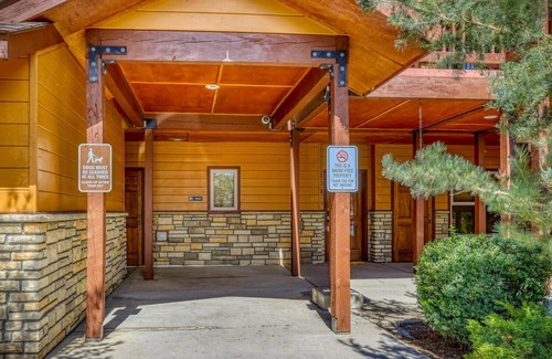 Pagosa Springs Condo | Golf course condo with A/C