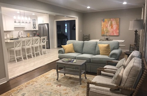 Batesville House | Golf course guest home convenient to Oxford, lakes and entertainment