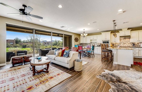 Troon North Condo | Golf-Course View Condo with Central AC & Washer/Dryer - Shared Pool & Hot Tub