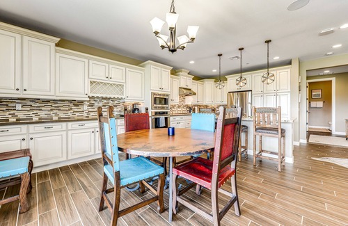 Troon North Condo | Golf-Course View Condo with Central AC & Washer/Dryer - Shared Pool & Hot Tub