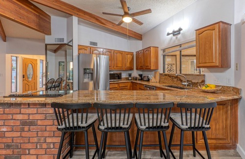 East Mesa House | Golf Course View, Sleeps 10, Remodeled Vacation Getaway, Pool, Putt Green, Fire Pit, Pool Table