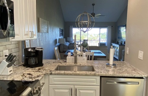 Plantation Condo | Golf Course Views-min from Wellen Park and beaches!