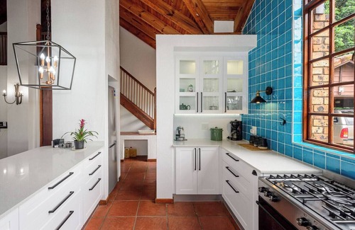 White River Villa | Golf Estate Vacation Property - Poseidon's Knoll