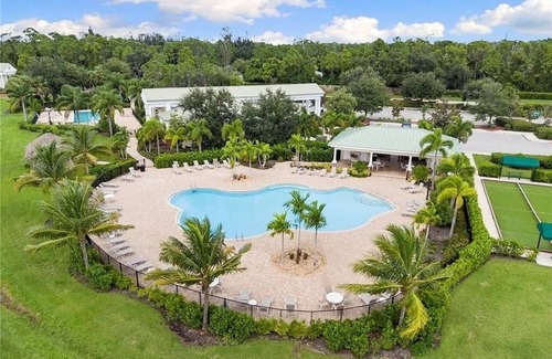 Jacarandas House | Golf Getaway