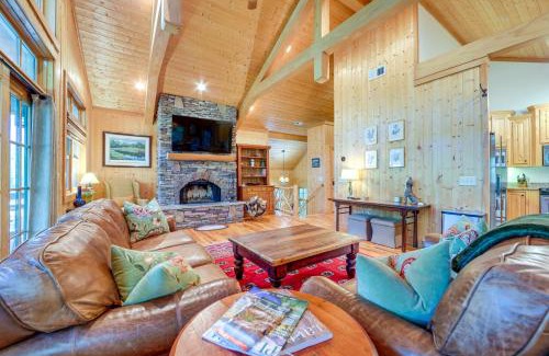 Cullowhee House | Golf, Hike and Trout Fish Mtn-View Cashiers Retreat