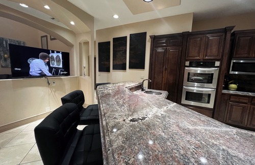 Mesquite House | GOLF HUB MANSION 16 bed & 6 Bath 6,000 sq ft within 5 minutes of 7 Golf Courses