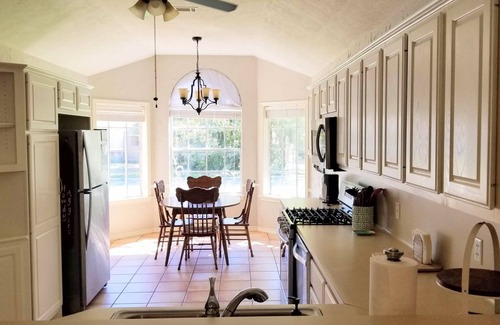 Timber Ridge House | Golf, Kyle Field, Sorority Row, Restrnts/Retail; 1.5 mile to campus; GUEST FAV