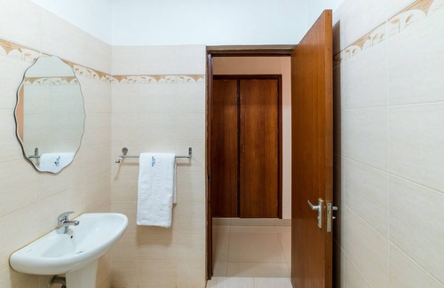 Masaka Hotel | Golf Lane Hotel