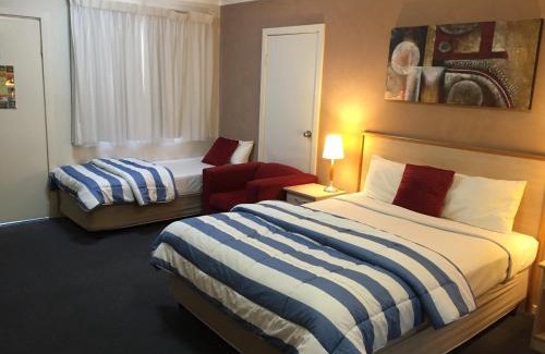 West Tamworth Hotel | Golf Links Motel