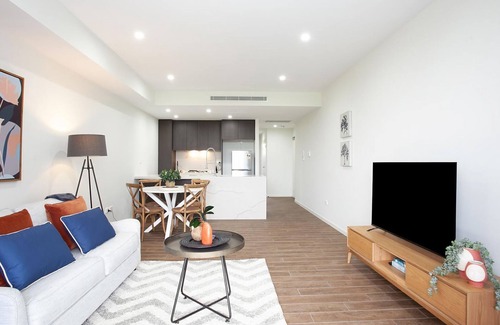 Strathfield Apartment | Golf Lovers Retreat I30
