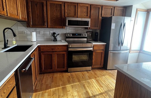 Mountain Home House | Golf Lovers Townhouse, perfect for adult couples!n2 Bedrooms, 2.5 bathrooms.