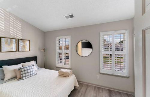 Piper Glen Estates House | Golf Oasis Modern Townhome!
