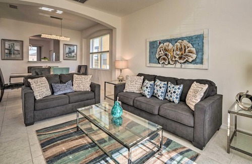 Davenport Villa | Golf Resort Villa with Spa 14 Mi to Disney!
