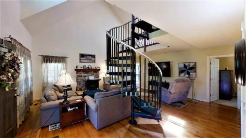 Monterey House | Golf & Southern Comfort Cape with Loft at The Cove