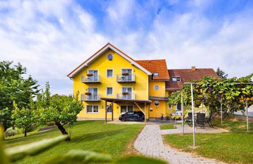 Burgauberg-Neudauberg House | Golf & Thermenland Sonnenpension Frühstückshotel Burgauberg Stegersbach