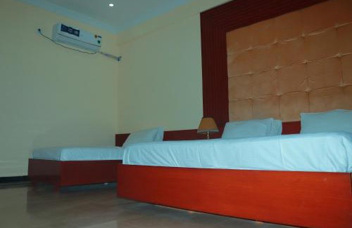 Abbottabad House | Golf View Lodges