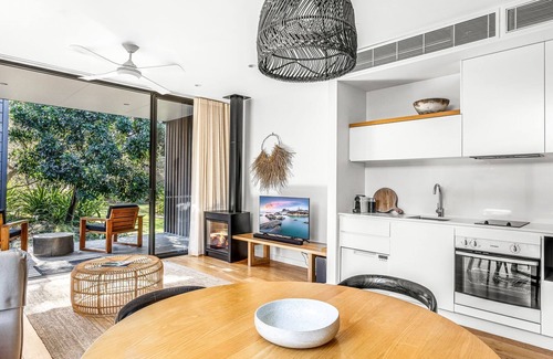 Shoalhaven Heads Villa | Golf View to Seven Mile Beach Privately Managed