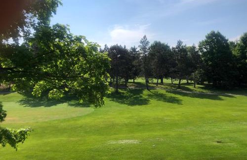 Acme House | Golf View