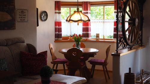 Haarbach Apartment | Golfchalet Uttlau