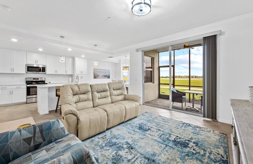 Immokalee Apartment | Golfer's Dream: Sunset Greens on the 9
