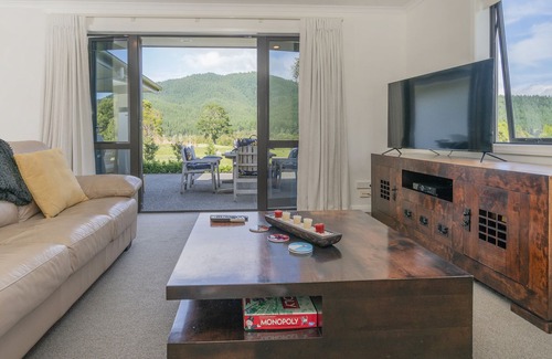 Pauanui House | Golfer's Paradise and Retreat - Pauanui Holiday Home