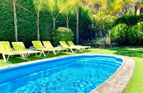 Marbella Villa | Golfers & Beach Villa with heated pool