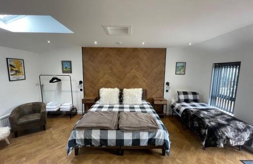 Strathkinness Apartment | Golfers dream Guest suite with onsite golf studio available for booking by guests