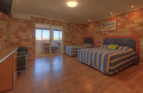 Tenterfield Hotel | Golfers Inn