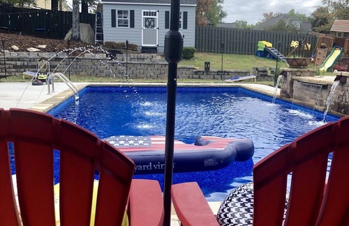 Riverwood Plantation House | Golfers Paradise-No Greenjacket Necessary. Sleeps 10 . Golf Sim. Heated Pool.