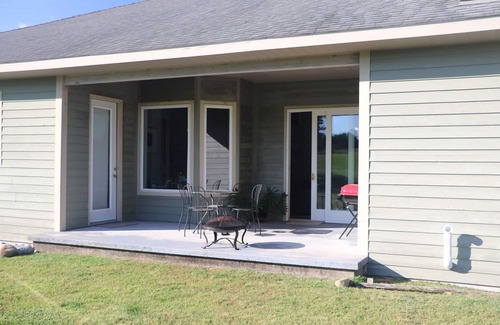 Harrisville House | golfers paradise