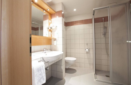 Trostau Hotel | Golfhotel Fahrenbach