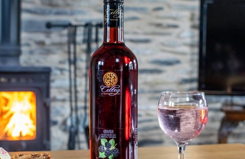 Whitland Other | Golwg y Mynydd in the beautiful Whitland