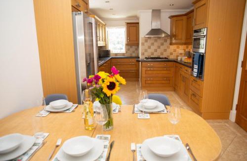 Aberporth House | Golwgfor (Sea View) by Aberporth Beach Holidays