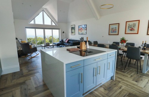 Llanddulas Cottage | GOLYGFA GELE, pet friendly, country holiday cottage in Llanddulas