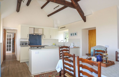Mynytho Cottage | GOLYGFA RHIW, pet friendly, with open fire in Aberdaron