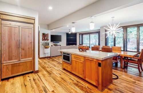 South Lake Tahoe Apartment | Gondola Vista