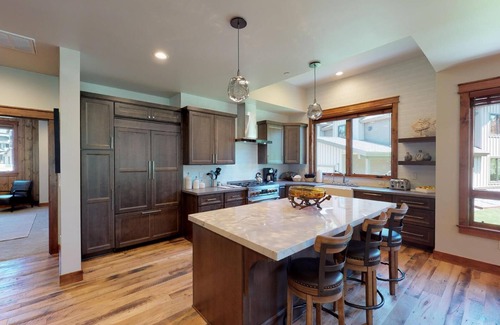South Lake Tahoe Apartment | Gondola Vista