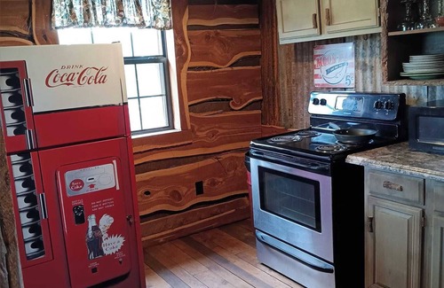 Voca Cabin | Gone Fishing - Castell Cabin - Sleeps 4