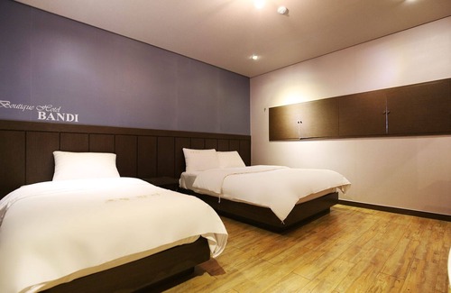 Gongju Hotel | Gongju Hotel Bandi