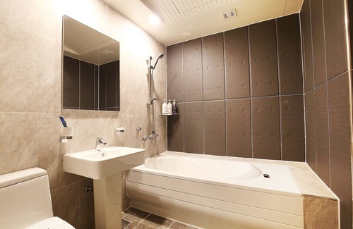 Gongju Hotel | Gongju Hotel Bandi