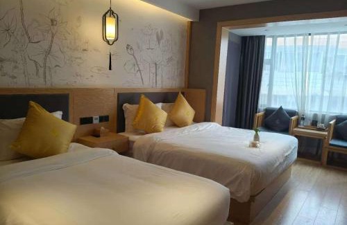 Luosiwan International Trade Area Hotel | Gongxili-Yinjian Hotel