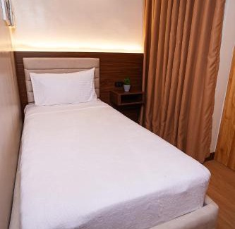 Cauayan Hotel | Gonzales Hotel